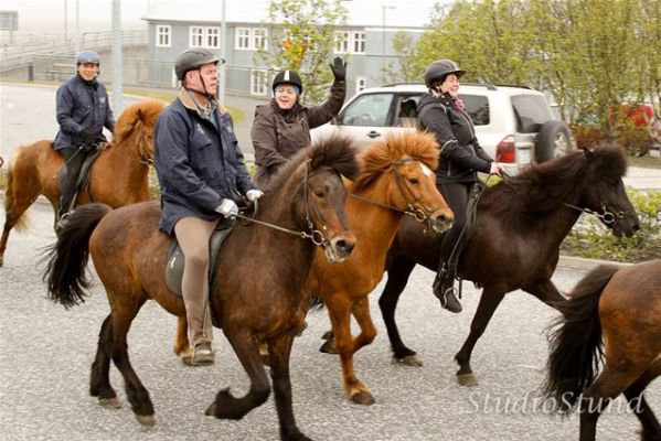 Vígsla Reiðhallar