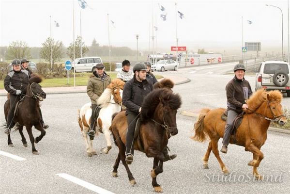 Vígsla Reiðhallar